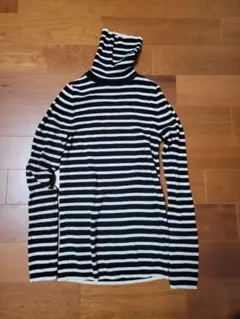 UNIQLO　メリノリブタートルネックセーター　ボーダー　M