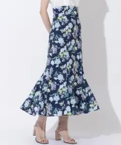 And Couture アンドクチュール　花柄　マーメイドスカートのサムネイル
