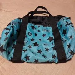 ポンポネット　スター柄 くまプリント ボストンバッグ ブルー40×20×20のサムネイル