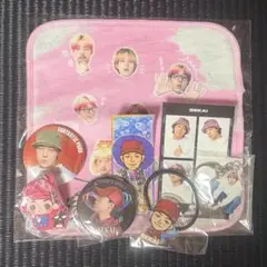 FANTASTICS 世界 グッズセット キーホルダー 缶バッジ タオル シール