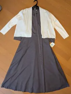 美品✨STRAWBERRY_FIEIDSのワンピースとニット羽織