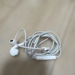 ホワイト 有線イヤホン 音量調整付き　iPhone