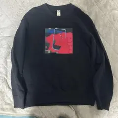 UNIQLO KAWSコラボ黒スウェット