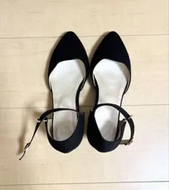 flicka セパレートパンプス ブラック ストラップのサムネイル