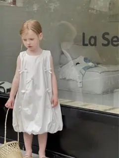 未使用　白リボン付きワンピース130cm