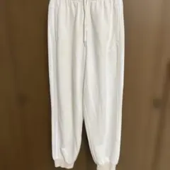 adidas ホワイト ジョガーパンツ