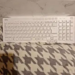 Fujitsu ワイヤレスキーボード 日本語配列