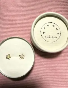 cui-cui キュイキュイ　花モチーフ　ピアスのサムネイル