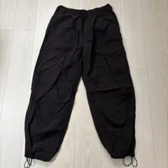 メンズ　ジーユー　ナイロンジップパラシュートパンツ　黒　L