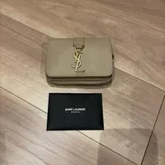 【メルカリ最安値】Saint Laurent★ YSL2つ折りコンパクト財布