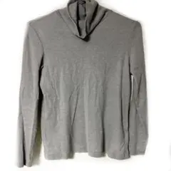 【1週間限定】タートルネック長袖トップス　ユニクロ　フリース　Mサイズ　グレー