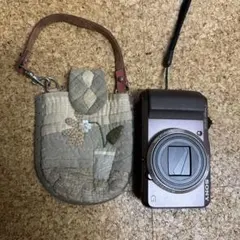 ハンドメイド パッチワーク 蓋付きミニポーチ お花 アップリケ