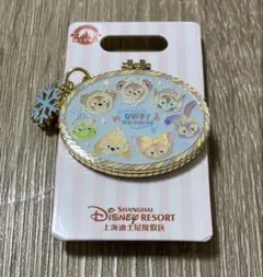即発送　上海ディズニー限定　ダッフィーフレンズ ピンバッジ　新作　冬限定