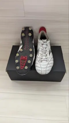 MIZUNO サッカースパイク モレリア TAKUMI ホワイト - メルカリ
