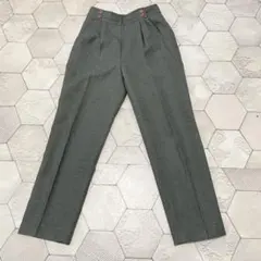 グレー プリーツスラックス