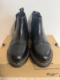 Dr. Martens ブラック チェルシー サイドゴア UK3