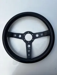 momo ステアリング 3本スポーク ベローチェ？ レッドステッチ 38cm