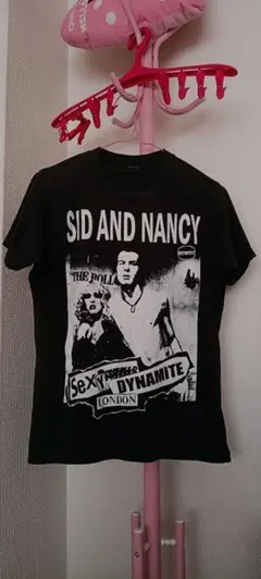 SEXY DYNAMITE LONDON SID AND NANCY Tシャツのサムネイル