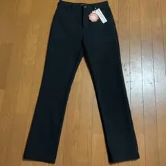 ブラックパンツ