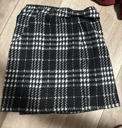リゼクシー　チェック柄タイトスカート