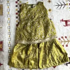 イエロー　刺繍入り ノースリーブドレス セット シャルワールカミーズ　ガララ