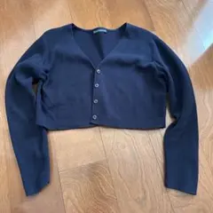 ネイビー クロップド カーディガン 長袖　brandy melville