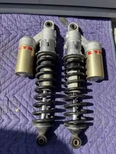 zrx400 カヤバ　KYB 純正　リアショック　リアサスペンション　中古のサムネイル