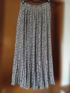 Discoat　花柄プリーツスカート