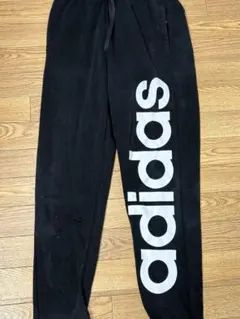 adidas ブラック ジャージパンツ　スエットパンツ