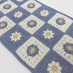 【ハンドメイド】 グラニースクエア マルチカバー マット