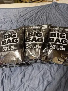 白黒 Calbee ポテトチップス BIG BAG うすしお味 3袋セットのサムネイル