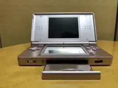 Nintendo NINTENDO LITE メタリックロゼ　本体