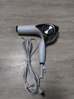 ReFa BEAUTECH DRYER ホワイト RE-AB15A2020年 - メルカリ