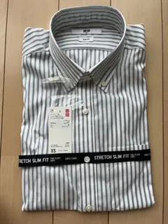 【新品未使用】ユニクロファインクロスストレッチスリムフィットストラップシャツ