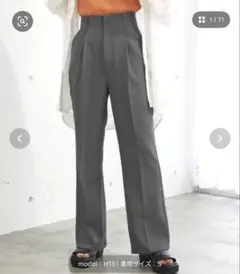 tiptop センタープレスセミフレアスラックス Mサイズ　チャコールグレー
