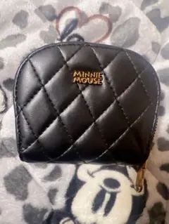 ディズニー カードケース 公式 ミニーちゃん 新品未使用 ブラック キルティング