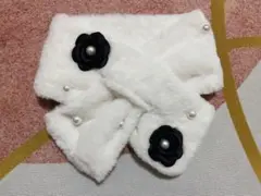 ファー素材ホワイトマフラー