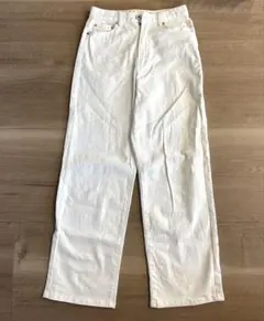 natural &standard 白パンツ　レディース