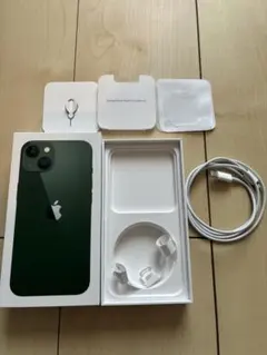 iPhone13 箱　ケーブル　SIMピン付き