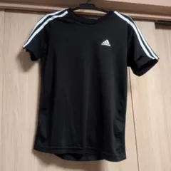 【アディダス 140cm】黒半袖シャツ