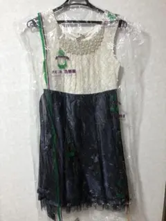 ドレス　ビジュー付き