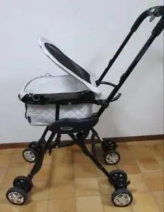 Compet コムペット　超小型犬用　旧型　ペットカート　ライトグレーのサムネイル