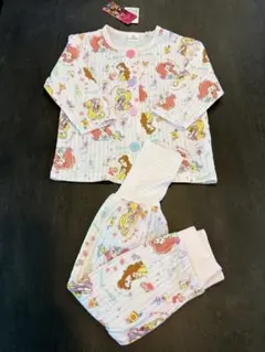 新品　 ディズニープリンセス　 長袖パジャマ　95のサムネイル