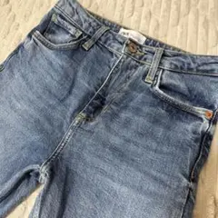ZARA ストレッチスキニーデニム カットオフ XSのサムネイル