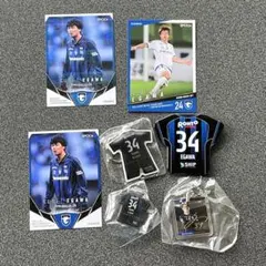 【匿名配送】V・ファーレン長崎 江川湧清 ガンバ大阪 アクキー、缶バッジ、トレカ