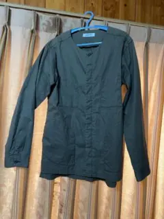 ノーカラーオリーブグリーンジャケット