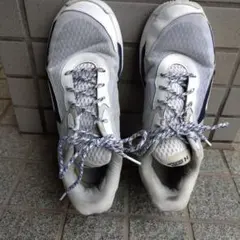 Under Armour スニーカー