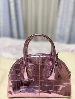 光沢ピンク クロコダイル風ショルダーバッグ