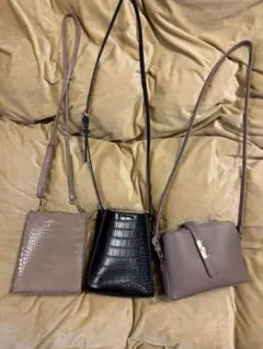 ショルダーバッグ　3点セット　黒　ベージュ　春