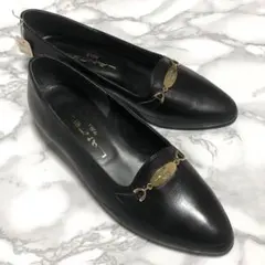 フラット 革靴